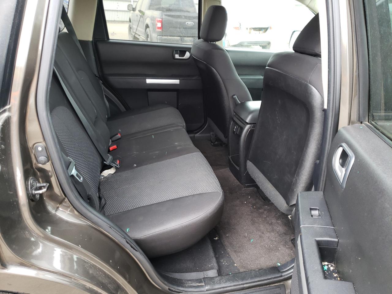 Photo 6 from auction – 2011 MITSUBISHI ENDEAVOR L with VIN 4A4JN2AS6BE026697