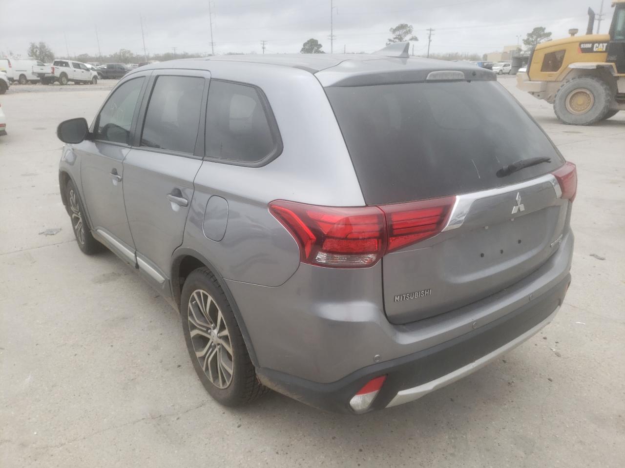 Photo 3 from auction – 2018 MITSUBISHI OUTLANDER with VIN JA4AD3A3XJZ003093