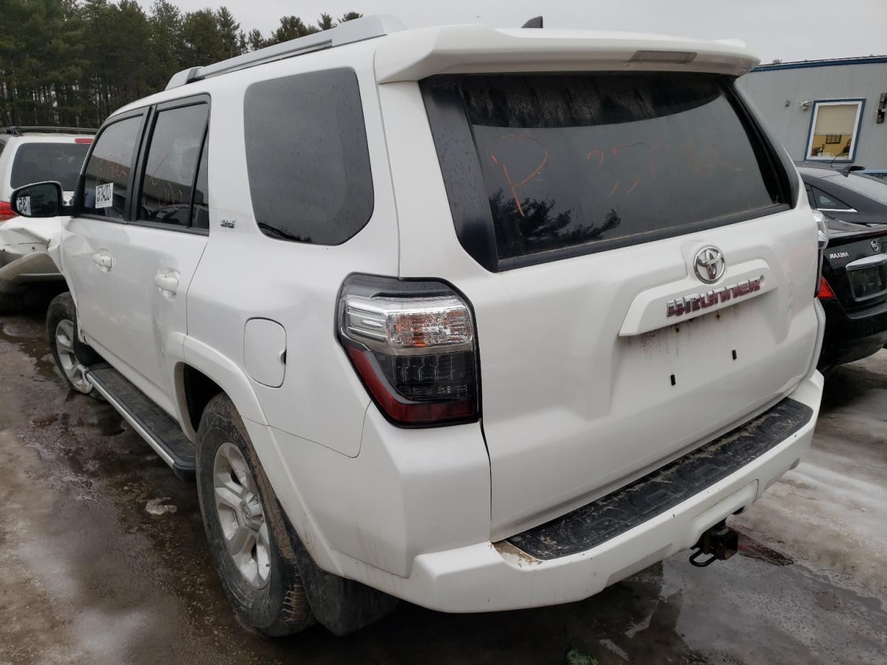 Zdjęcie 3 z aukcji – 2016 TOYOTA 4RUNNER SR z VIN JTEBU5JRXG5382084