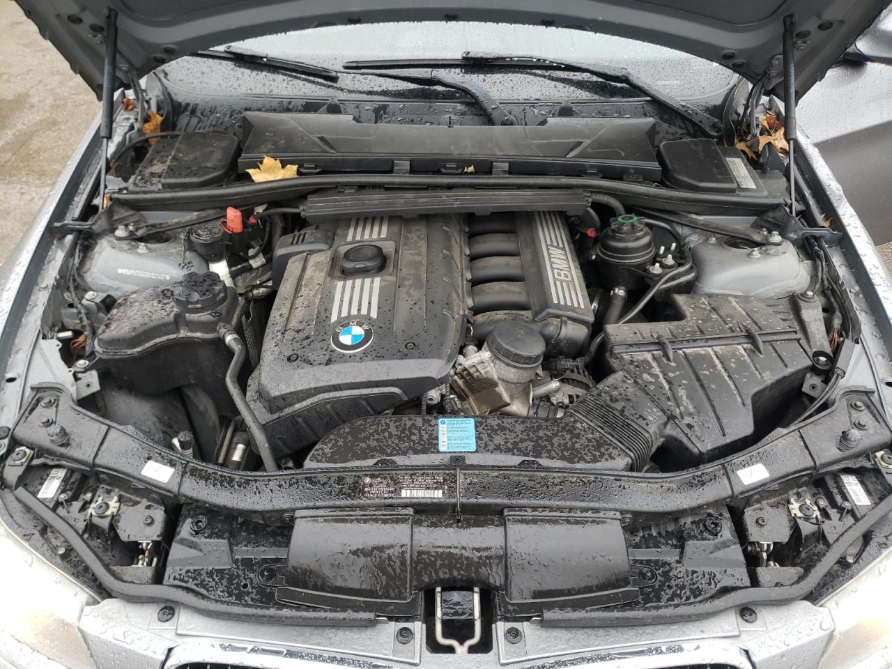 Photo 7 from auction – 2011 BMW 328 XI with VIN WBAPK7C52BA821491
