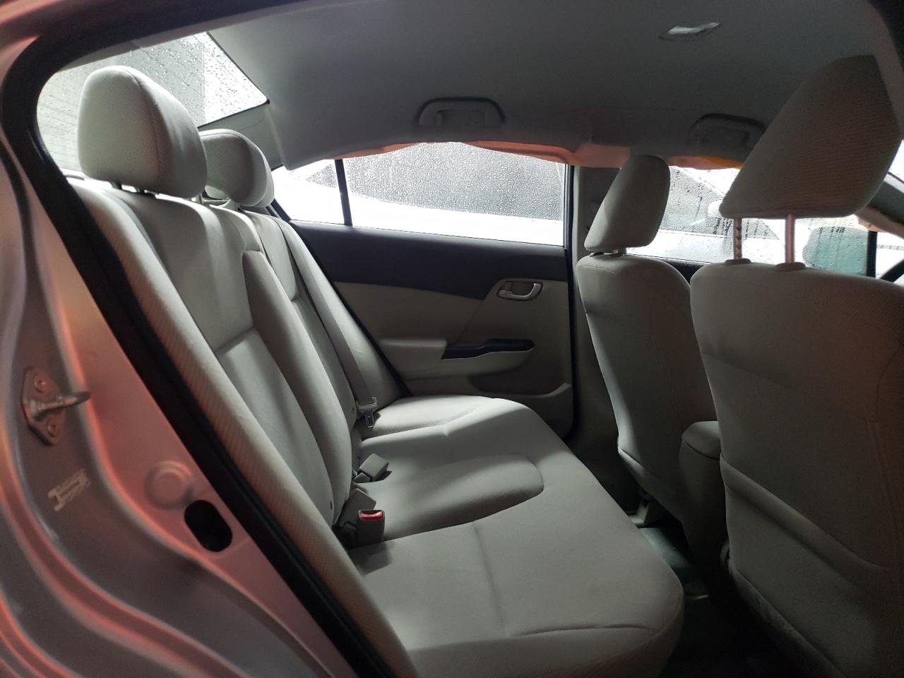 Photo 6 from auction – 2012 HONDA CIVIC LX with VIN 19XFB2F56CE010448