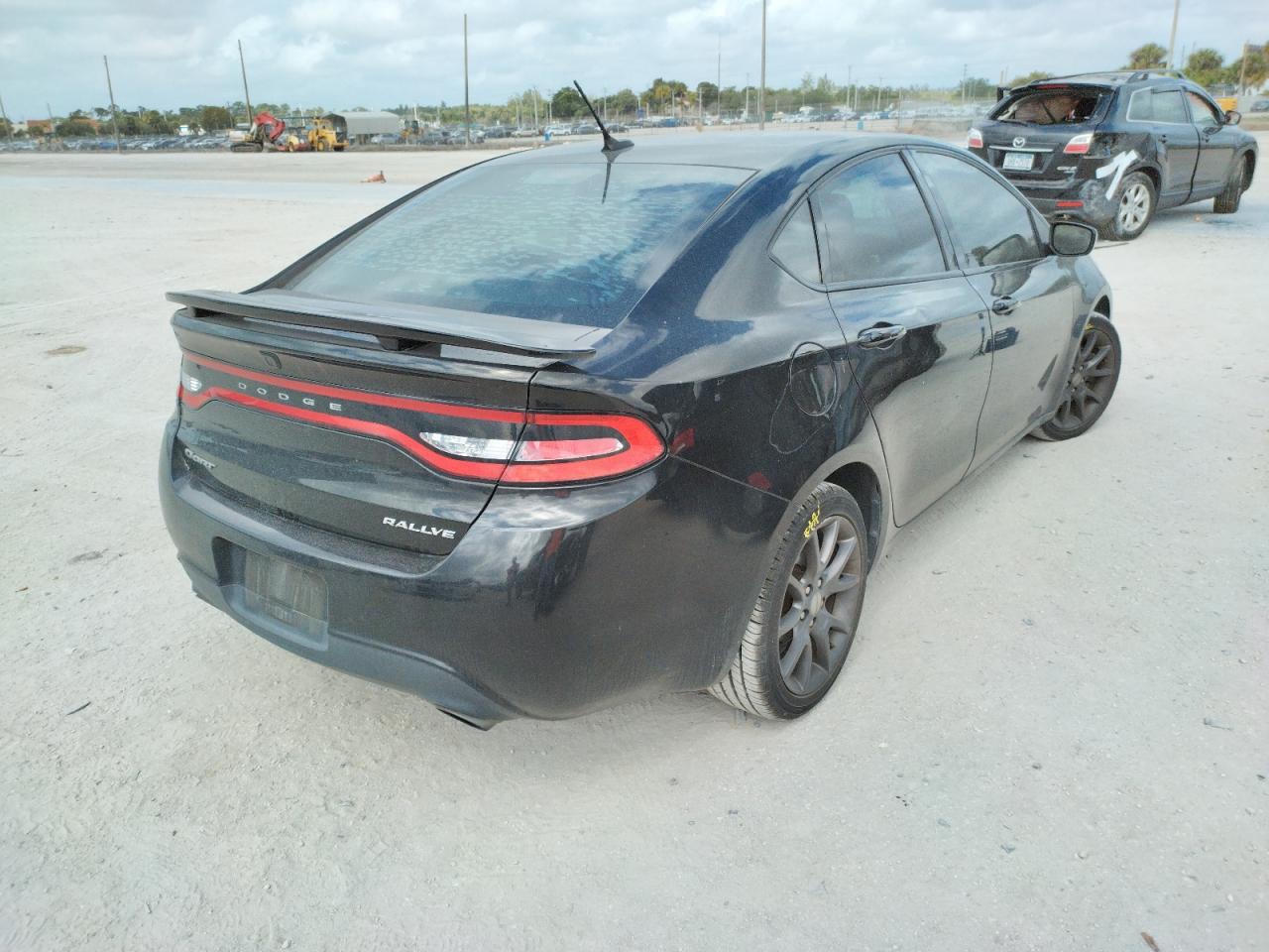 Photo 4 from auction – 2016 DODGE DART SXT with VIN 1C3CDFBB4GD749751
