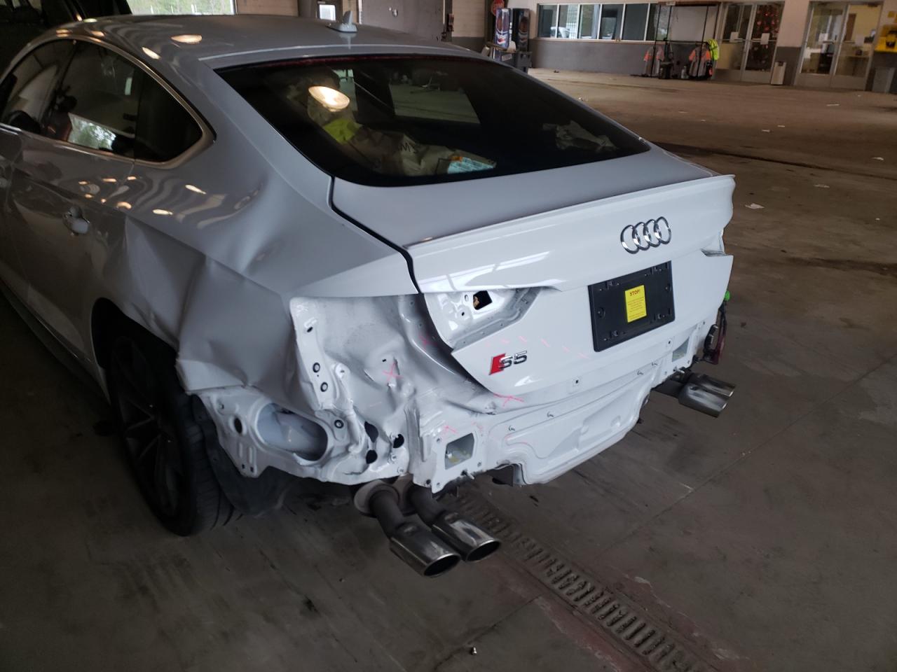 Photo 9 from auction – 2019 AUDI S5 QUATTRO with VIN WAUB4CF5XKA073565