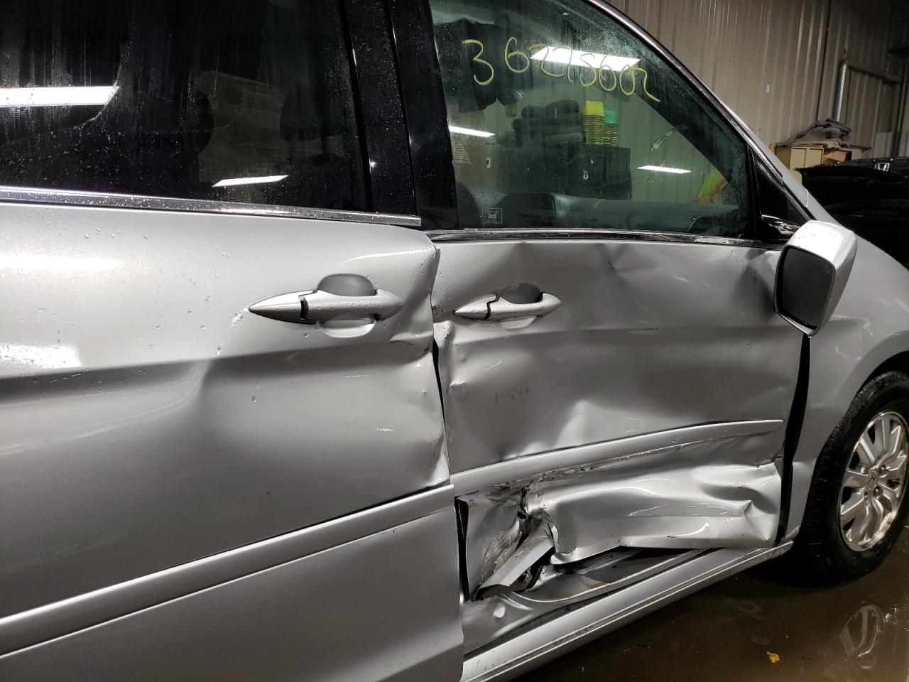Photo 9 from auction – 2010 HONDA ODYSSEY EX with VIN 5FNRL3H71AB110611