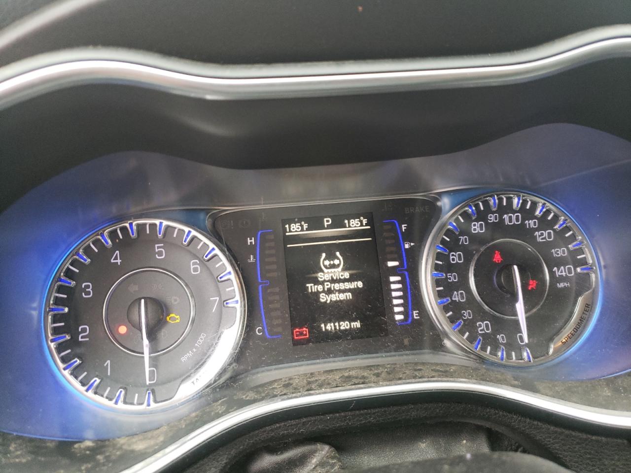 Photo 8 from auction – 2015 CHRYSLER 200 LIMITE with VIN 1C3CCCAB3FN637776