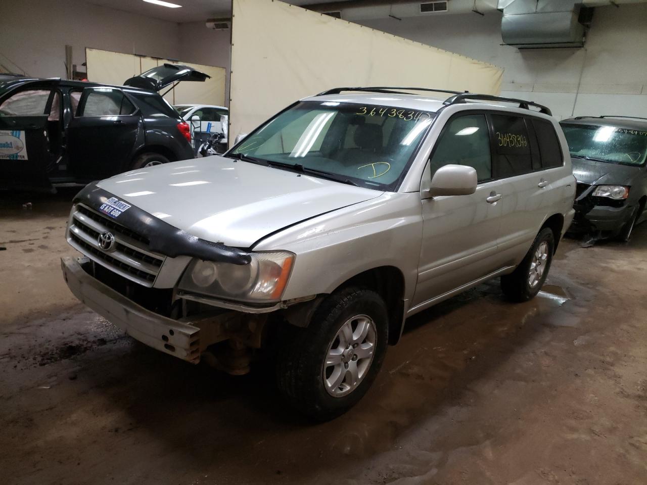 Photo 2 from auction – 2003 TOYOTA HIGHLANDER with VIN JTEHF21A130150770