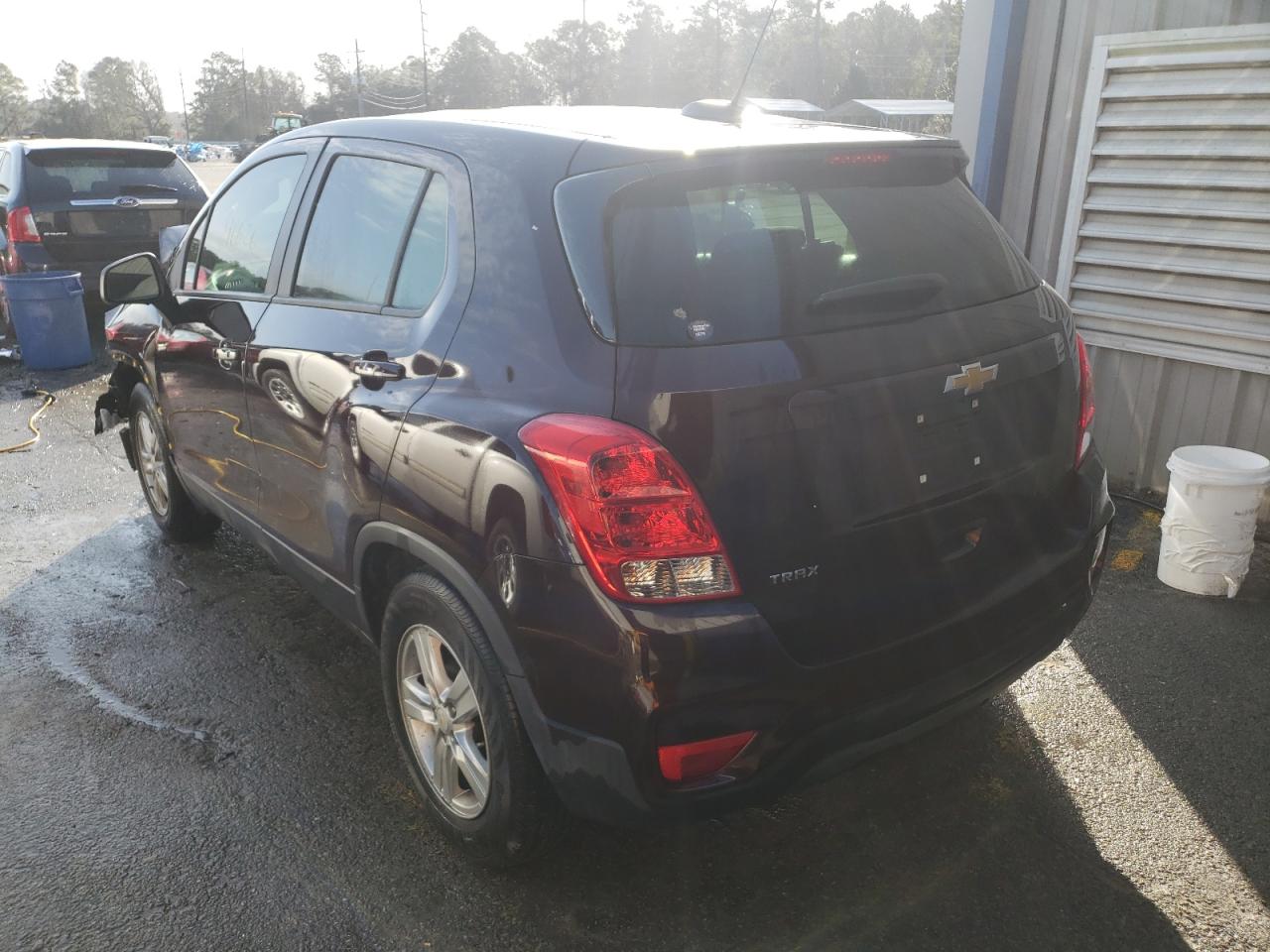 Photo 3 from auction – 2020 CHEVROLET TRAX LS with VIN KL7CJKSB2LB343774