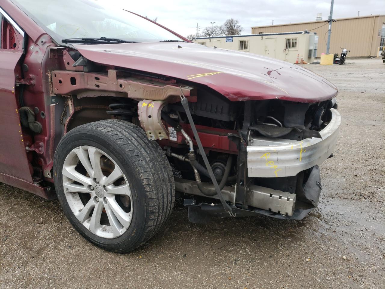 Photo 9 from auction – 2015 CHRYSLER 200 LIMITE with VIN 1C3CCCAB3FN637776