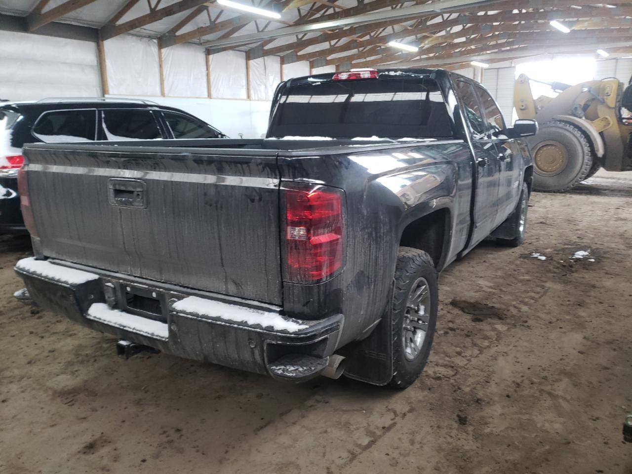 Photo 4 from auction – 2017 CHEVROLET SILVERADO with VIN 1GCVKREC1HZ189899