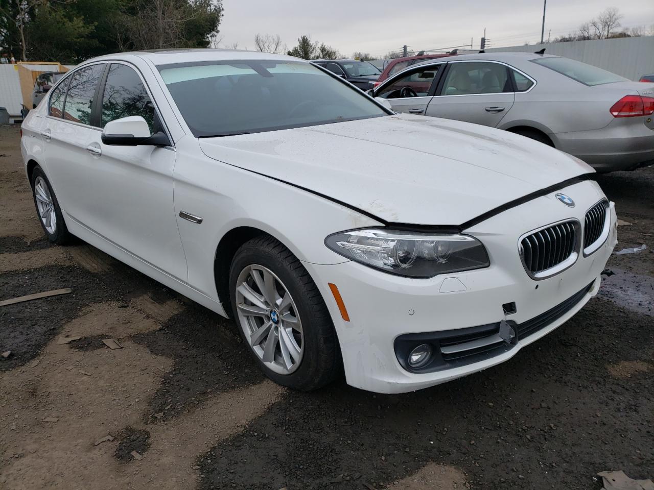 BMW 528 XI 2016 with VIN WBA5A7C54GG151022 - Photo from auction
