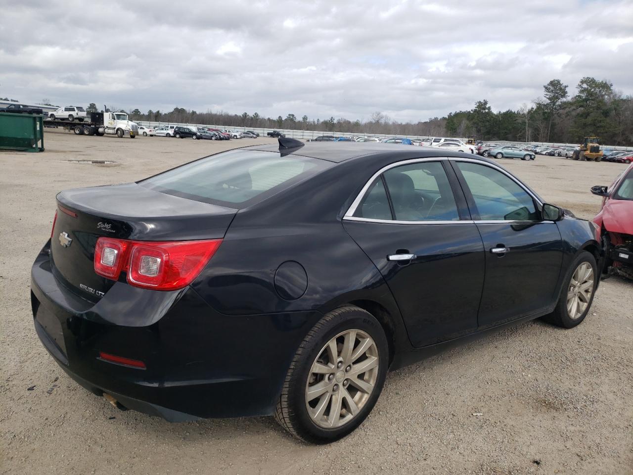 Photo 4 from auction – 2016 CHEVROLET MALIBU LIM with VIN 1G11E5SA0GU158679