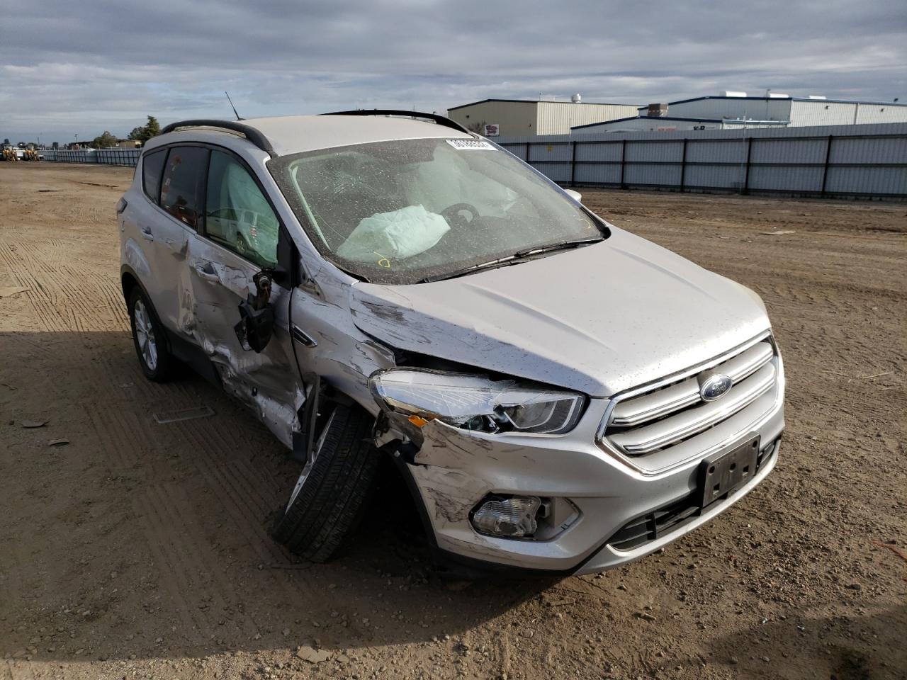 Photo 1 from auction – 2017 FORD ESCAPE SE with VIN 1FMCU0GD1HUB93558