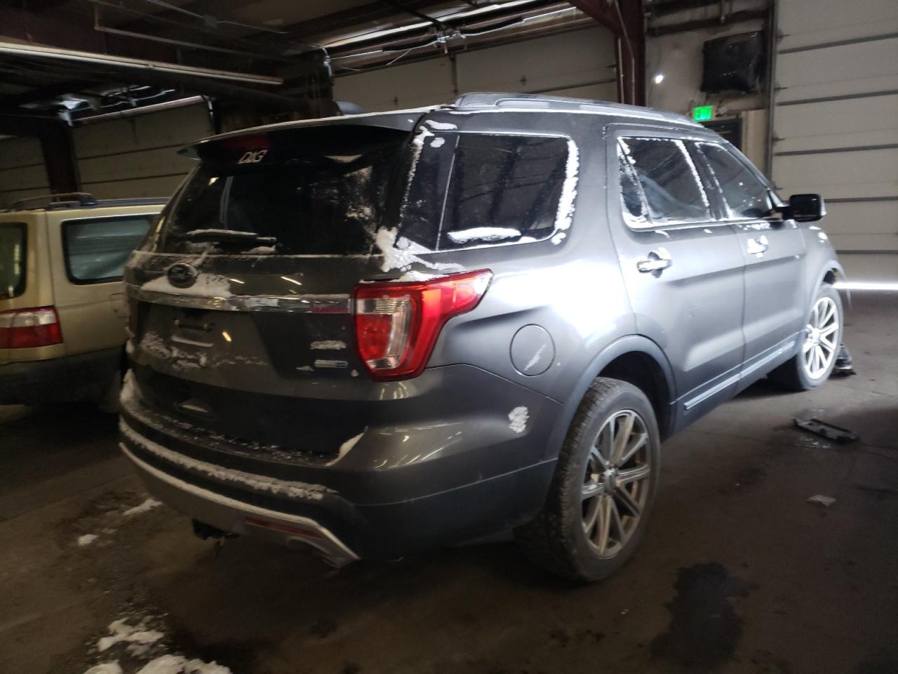 Foto 4 de la subasta – 2016 FORD EXPLORER L con VIN 1FM5K8F80GGA98861