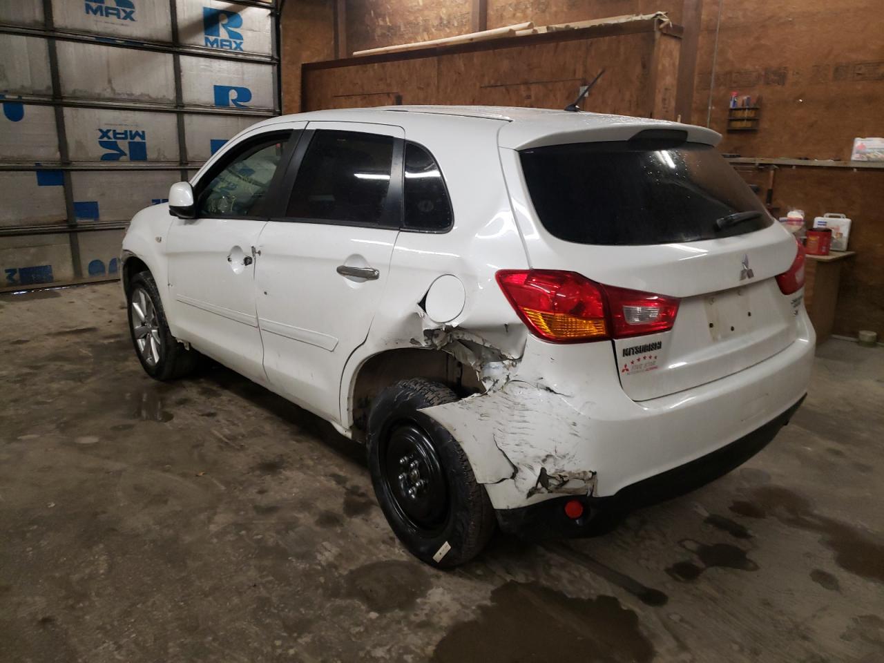 Photo 3 from auction – 2015 MITSUBISHI OUTLANDER with VIN 4A4AR3AW3FE054301