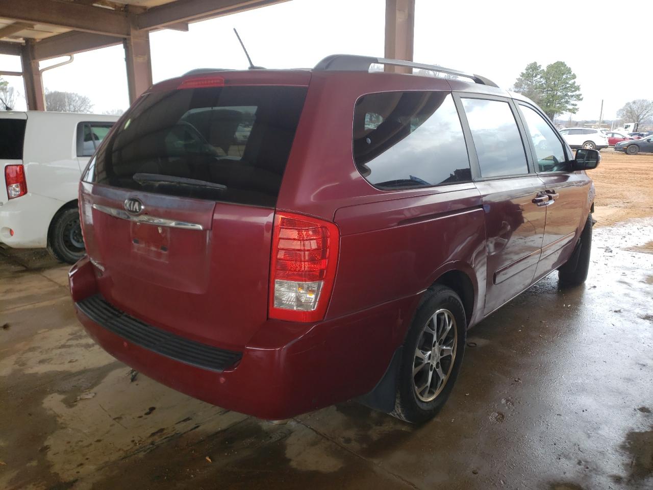Photo 4 from auction – 2014 KIA SEDONA LX with VIN KNDMG4C72E6568400