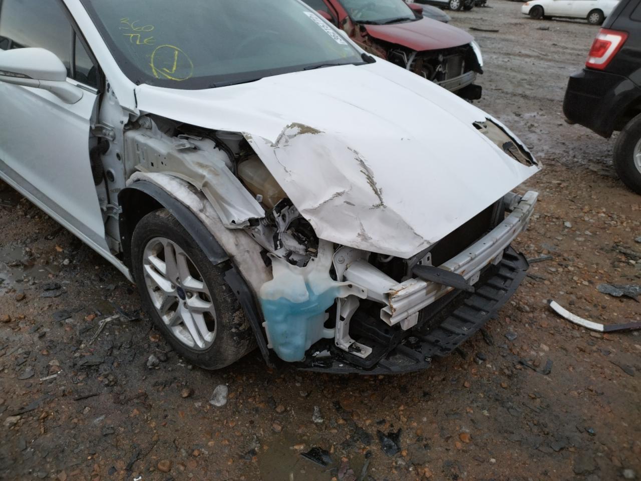 Photo 9 from auction – 2016 FORD FUSION SE with VIN 3FA6P0HD3GR226384