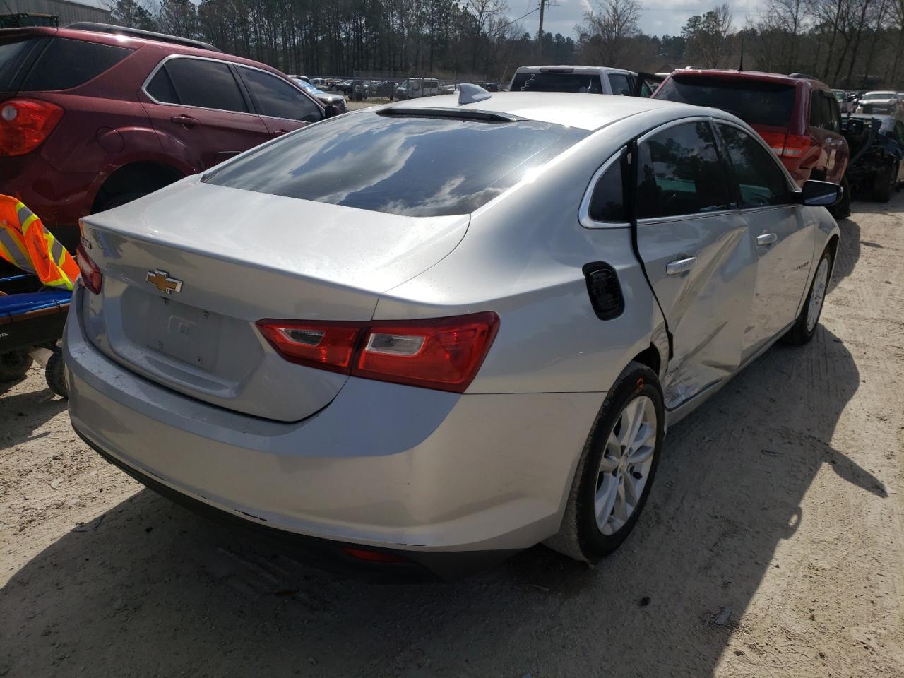 Photo 4 from auction – 2018 CHEVROLET MALIBU LT with VIN 1G1ZD5ST4JF266645