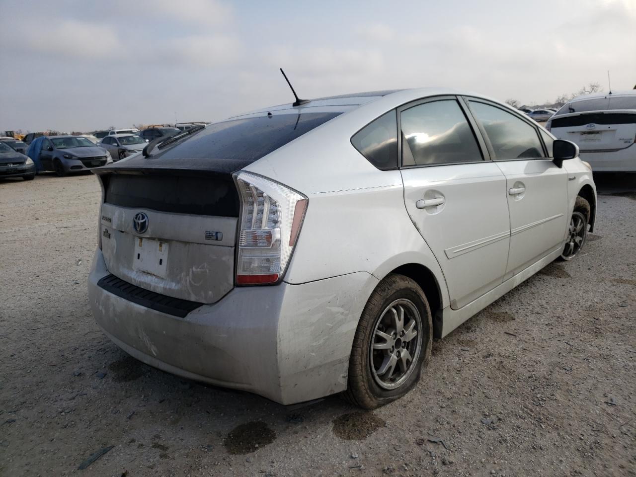 Photo 4 from auction – 2011 TOYOTA PRIUS with VIN JTDKN3DU1B5328042