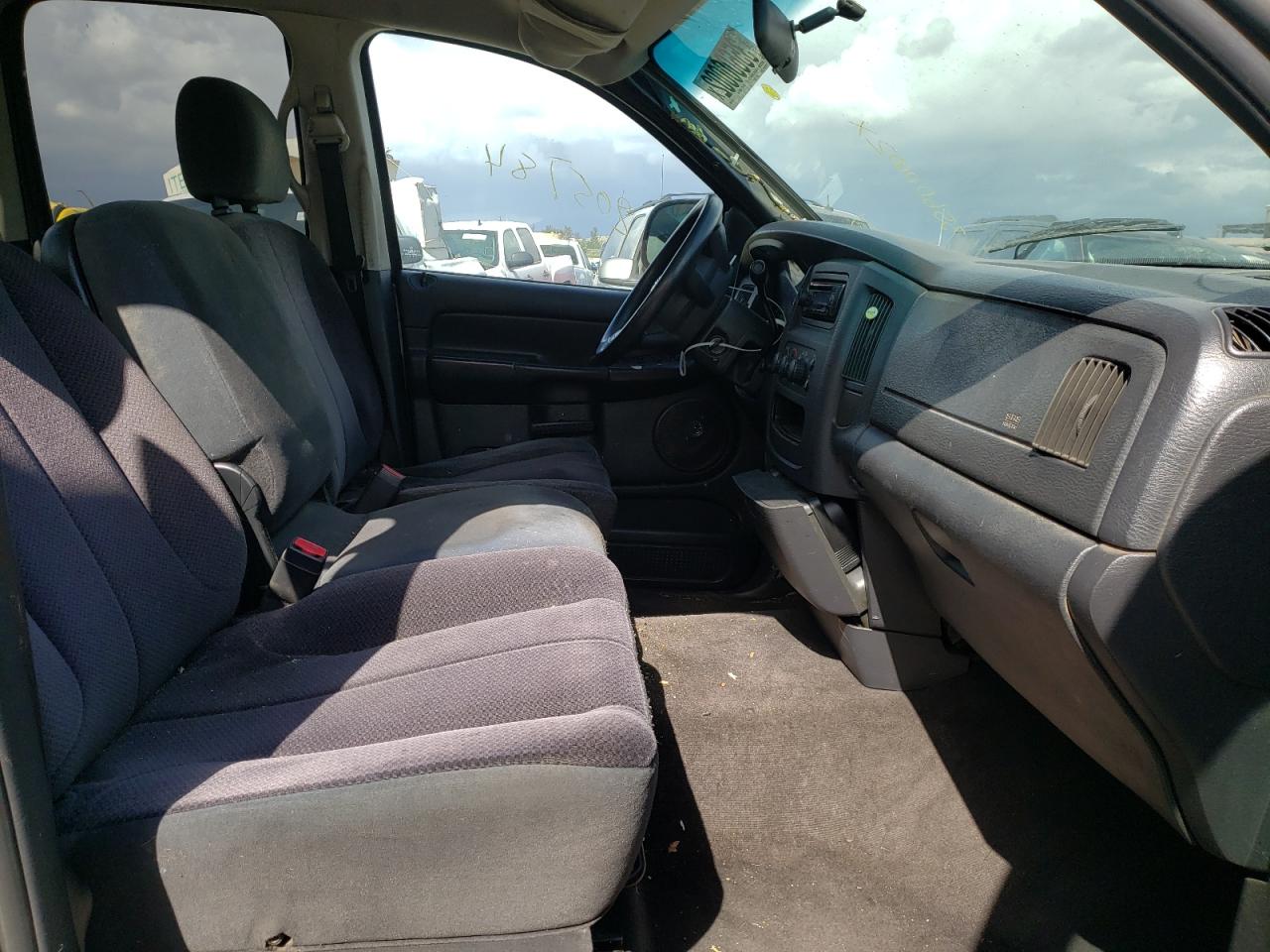 Photo 5 from auction – 2004 DODGE RAM 1500 S with VIN 1D7HA18N04S536369