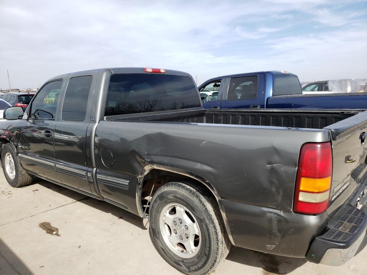 Photo 9 from auction – 2001 CHEVROLET SILVERADO with VIN 2GCEC19V011213585