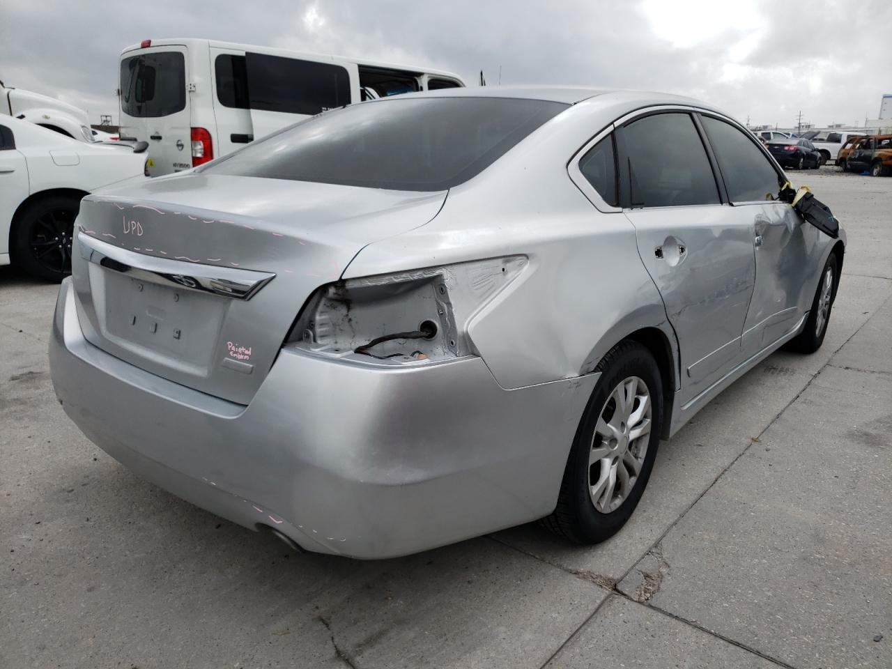 Photo 4 from auction – 2013 NISSAN ALTIMA 2.5 with VIN 1N4AL3AP3DN577161