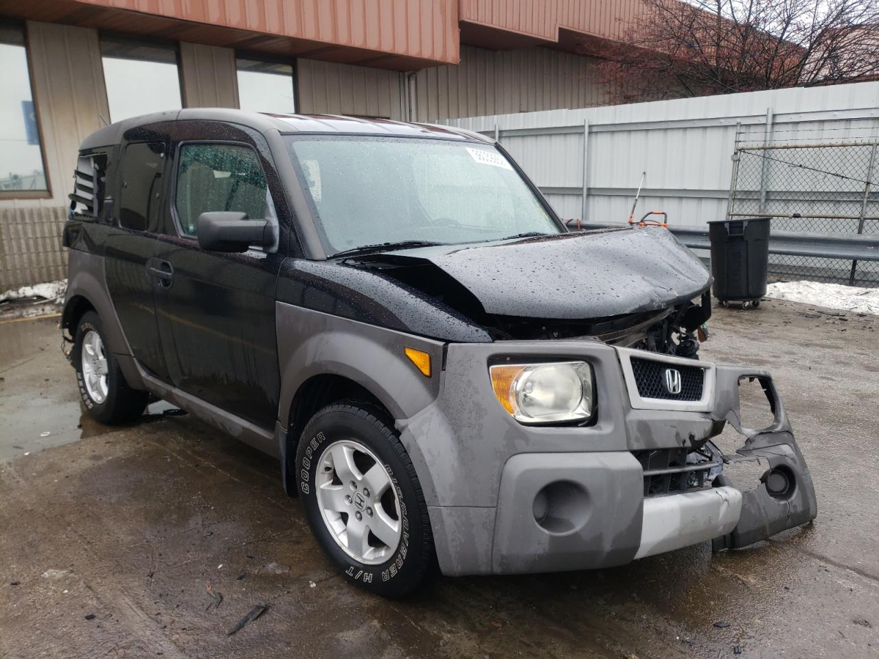 HONDA ELEMENT 2003 with VIN 5J6YH28593L040923 - Photo from auction