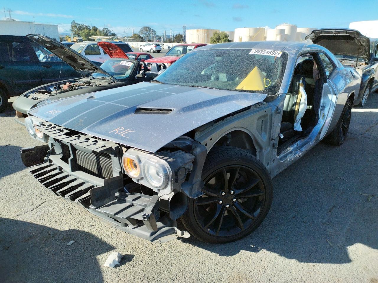 Photo 2 from auction – 2016 DODGE CHALLENGER with VIN 2C3CDZAG4GH337802
