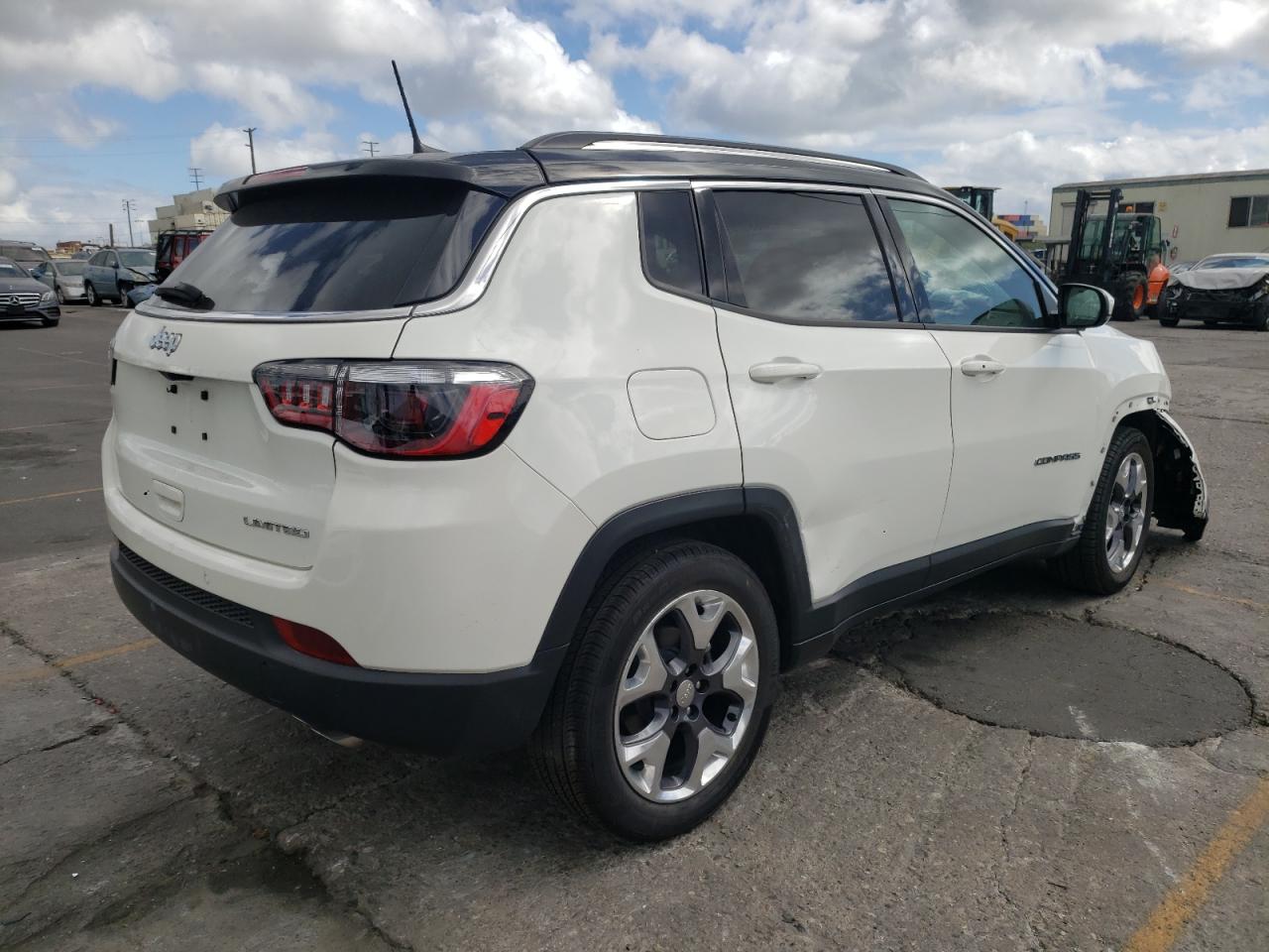 Photo 4 from auction – 2021 JEEP COMPASS LI with VIN 3C4NJCCB1MT542413