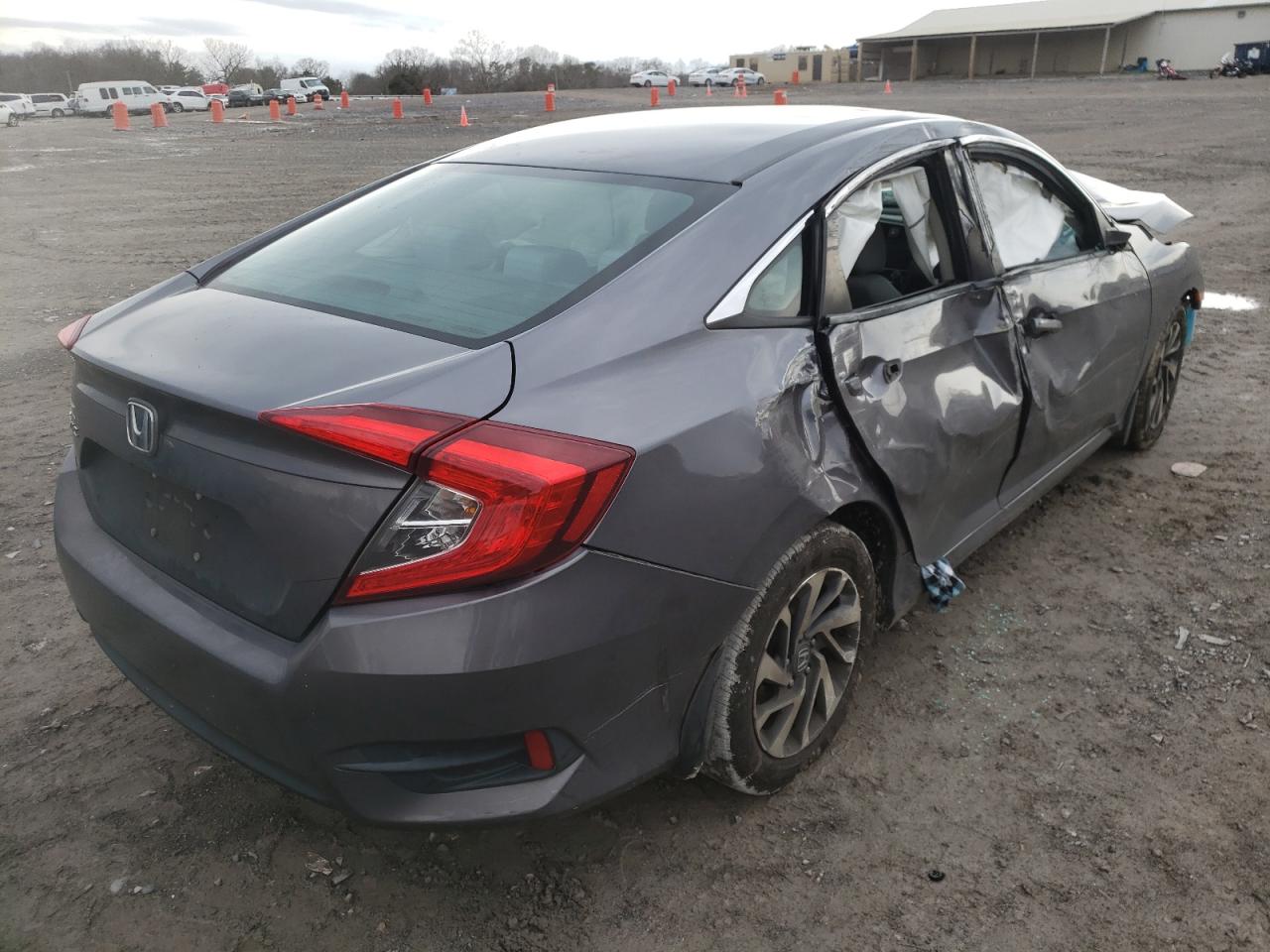 Zdjęcie 4 z aukcji – 2016 HONDA CIVIC EX z VIN 19XFC2F88GE059485