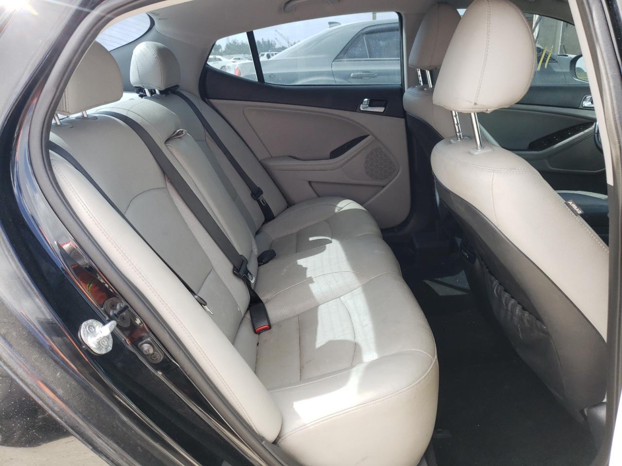 Photo 6 from auction – 2015 KIA OPTIMA EX with VIN 5XXGN4A72FG461453
