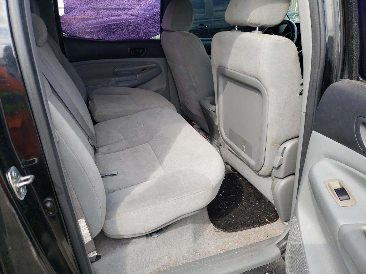 Photo 6 from auction – 2006 TOYOTA TACOMA with VIN 3TMJU62N16M017156