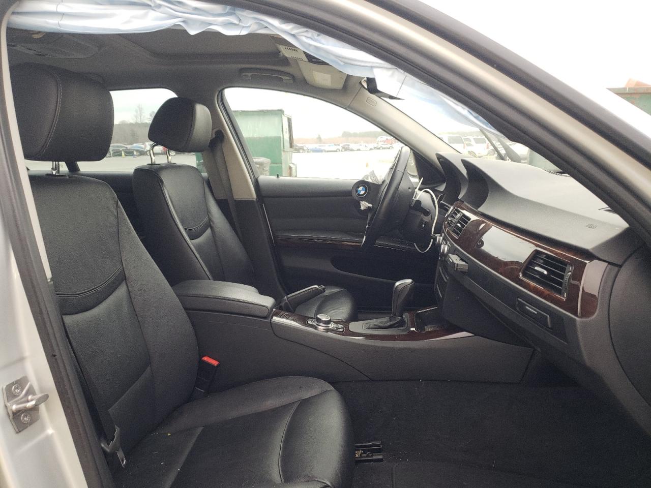 Photo 5 from auction – 2011 BMW 328 XI with VIN WBAPK7G58BNN85044