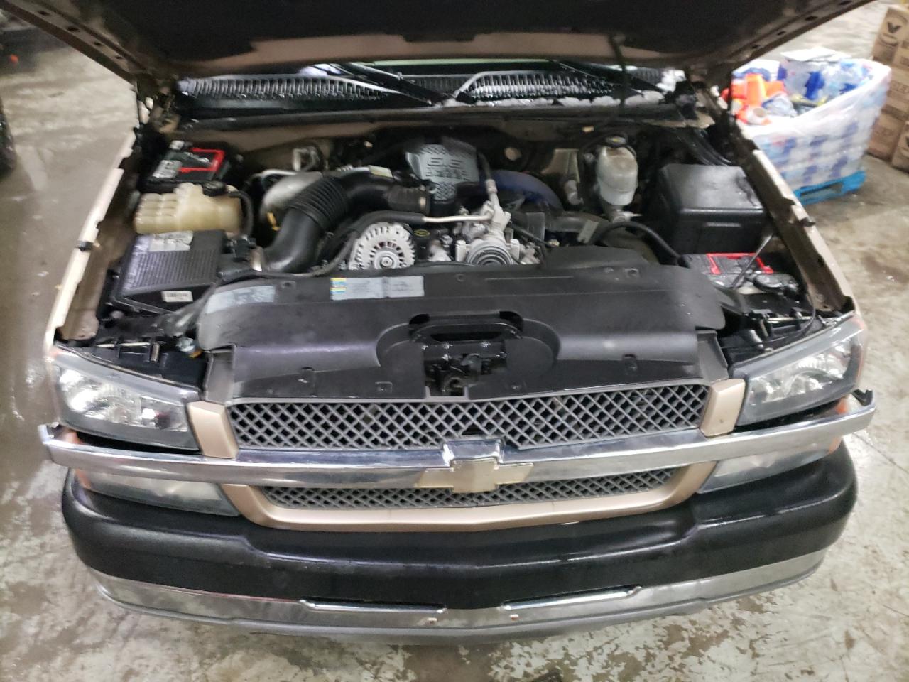 Photo 7 from auction – 2004 CHEVROLET SILVERADO with VIN 1GCHK29114E161390
