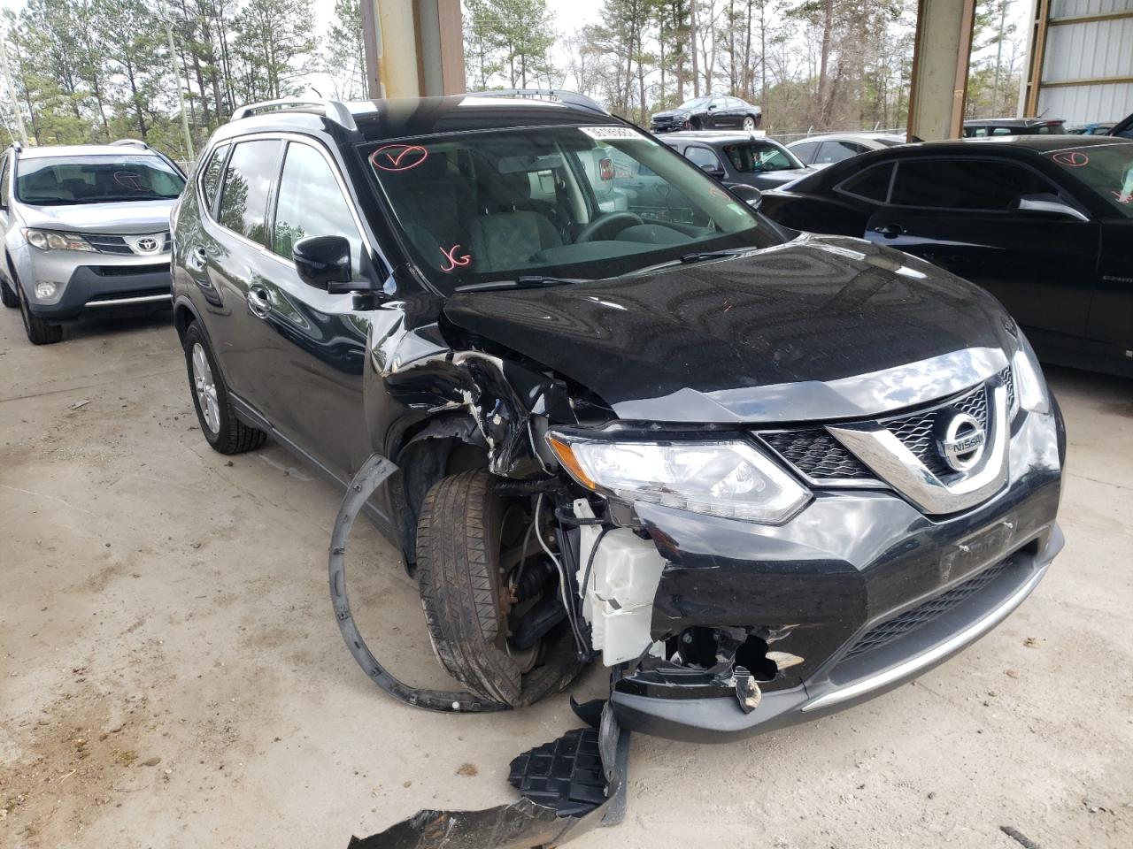 NISSAN ROGUE S 2016 with VIN KNMAT2MV3GP736588 - Photo from auction