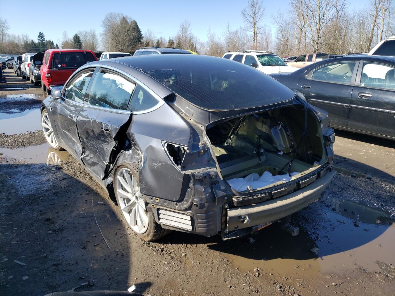 Photo 3 from auction – 2018 TESLA MODEL 3 with VIN 5YJ3E1EB8JF068693