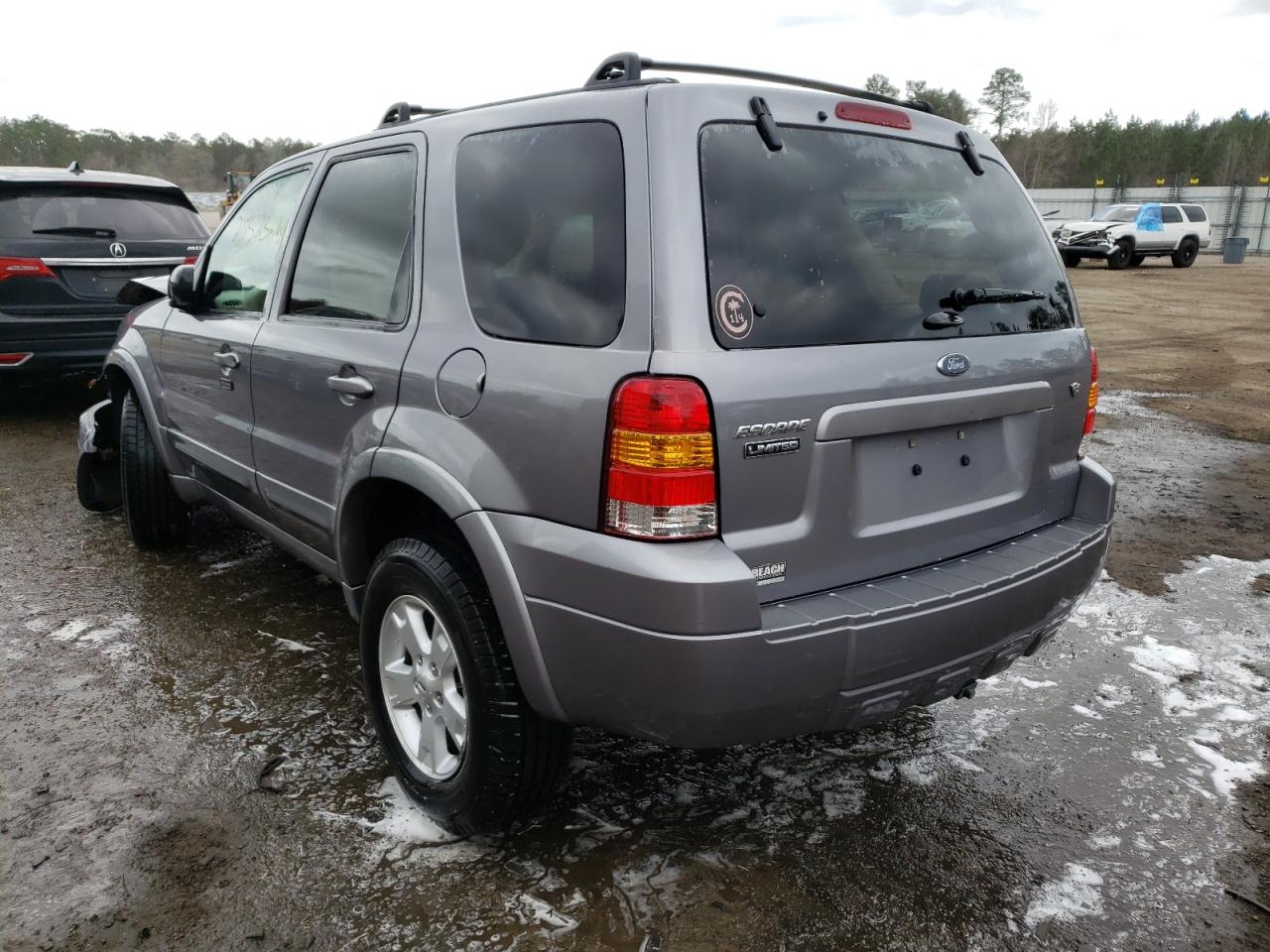 Photo 3 from auction – 2007 FORD ESCAPE LIM with VIN 1FMCU04157KA39245