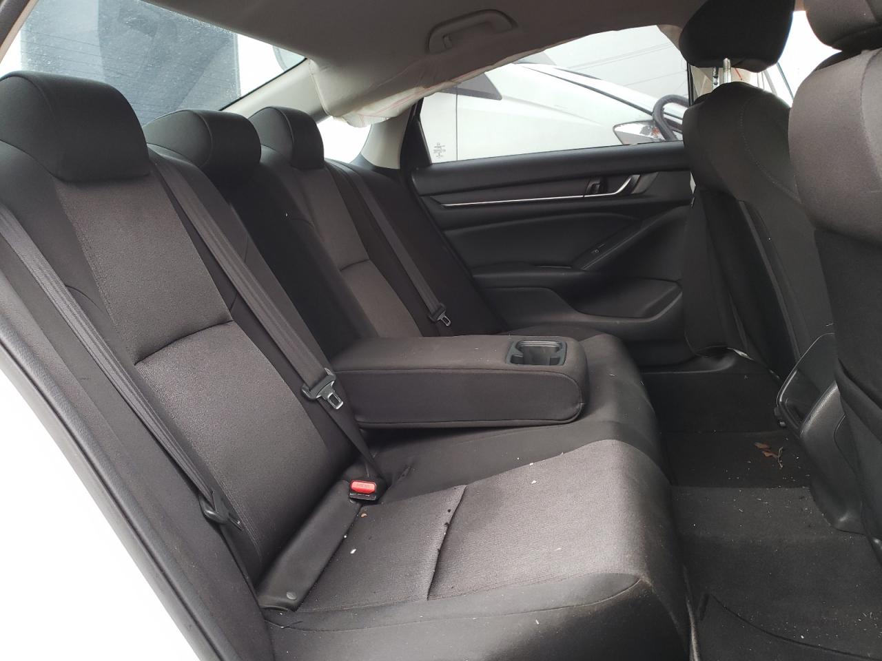 Photo 6 from auction – 2018 HONDA ACCORD with VIN 1HGCV1F10JA136808