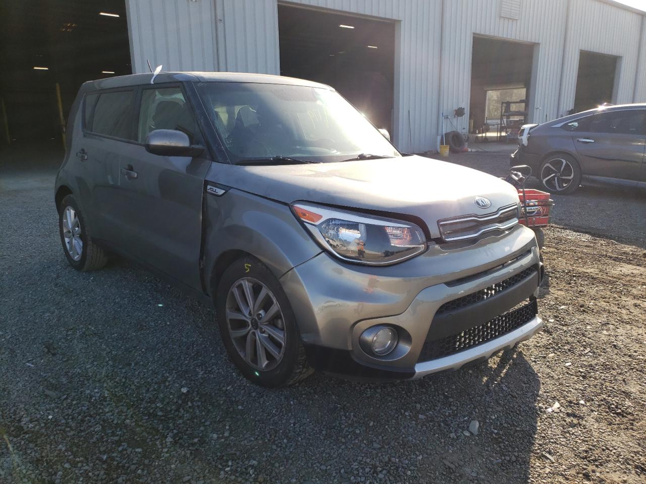 KIA SOUL + 2018 with VIN KNDJP3A53J7576251 - Photo from auction