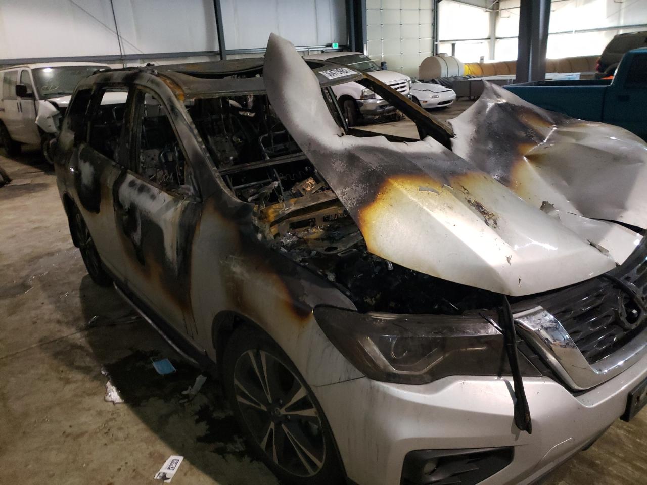 Photo 9 from auction – 2020 NISSAN PATHFINDER with VIN 5N1DR2DM2LC645120