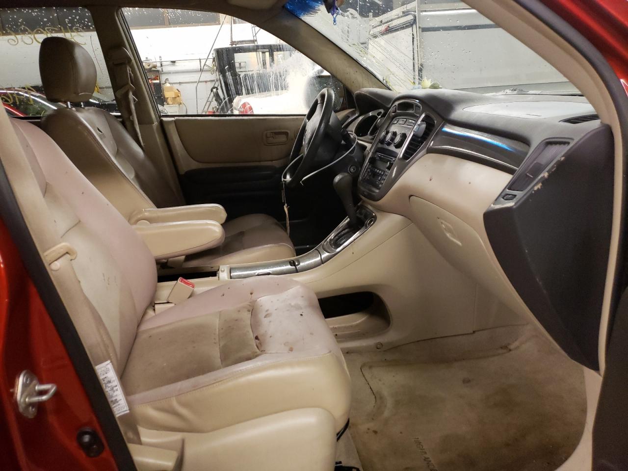 Photo 5 from auction – 2003 TOYOTA HIGHLANDER with VIN JTEGF21A430083125