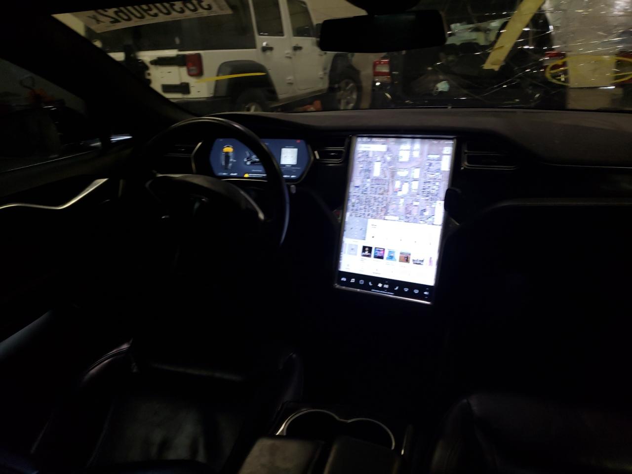 Photo 9 from auction – 2015 TESLA MODEL S 70 with VIN 5YJSA1S27FF094415