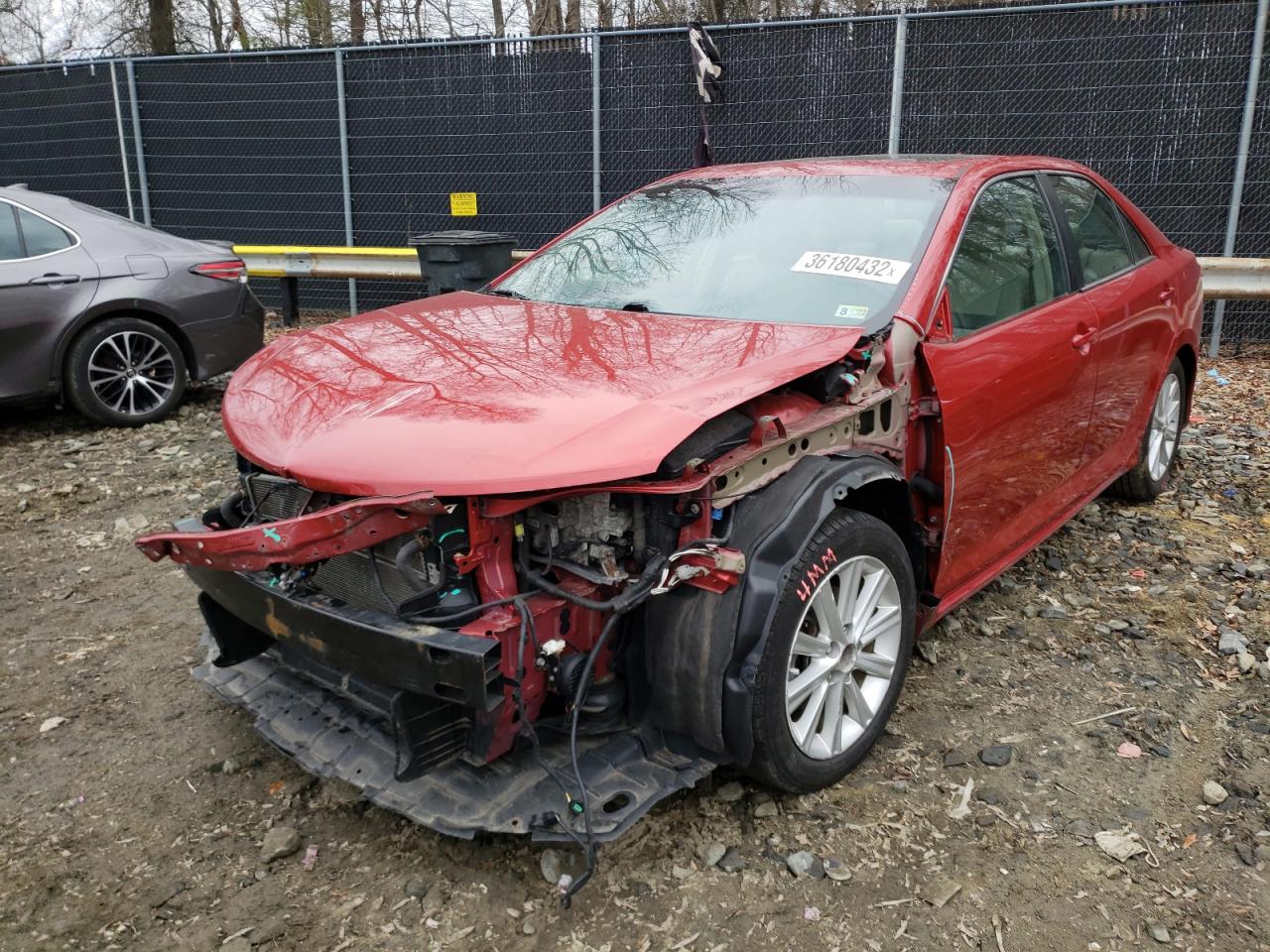 Photo 2 from auction – 2012 TOYOTA CAMRY HYBR with VIN 4T1BD1FK3CU025608