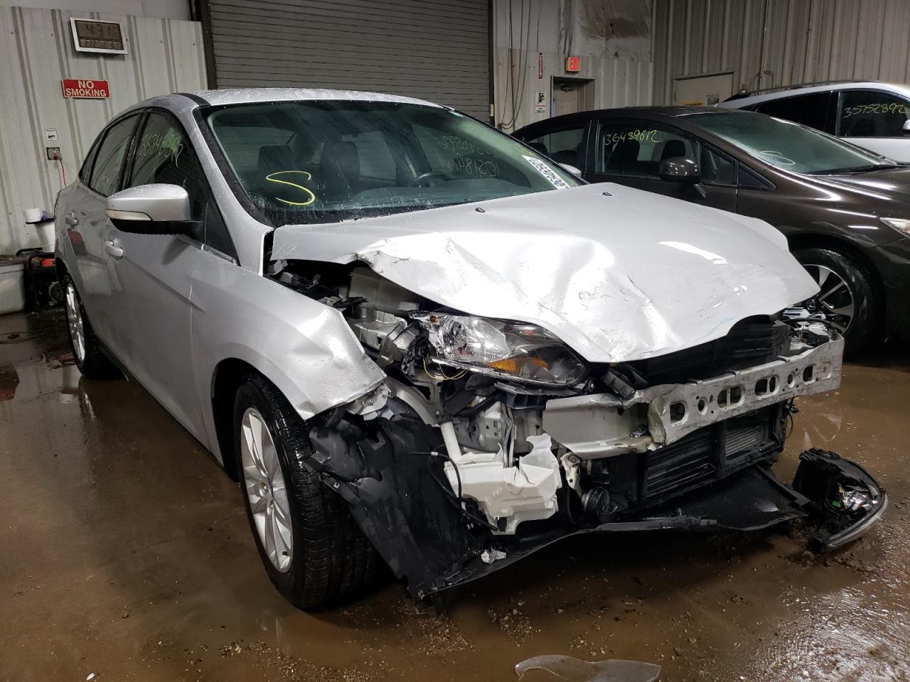 FORD FOCUS SEL 2012 with VIN 1FAHP3H27CL367542 - Photo from auction