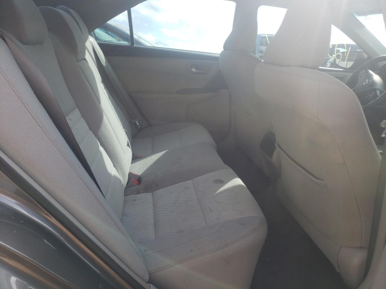 Photo 6 from auction – 2016 TOYOTA CAMRY LE with VIN 4T1BF1FKXGU526947