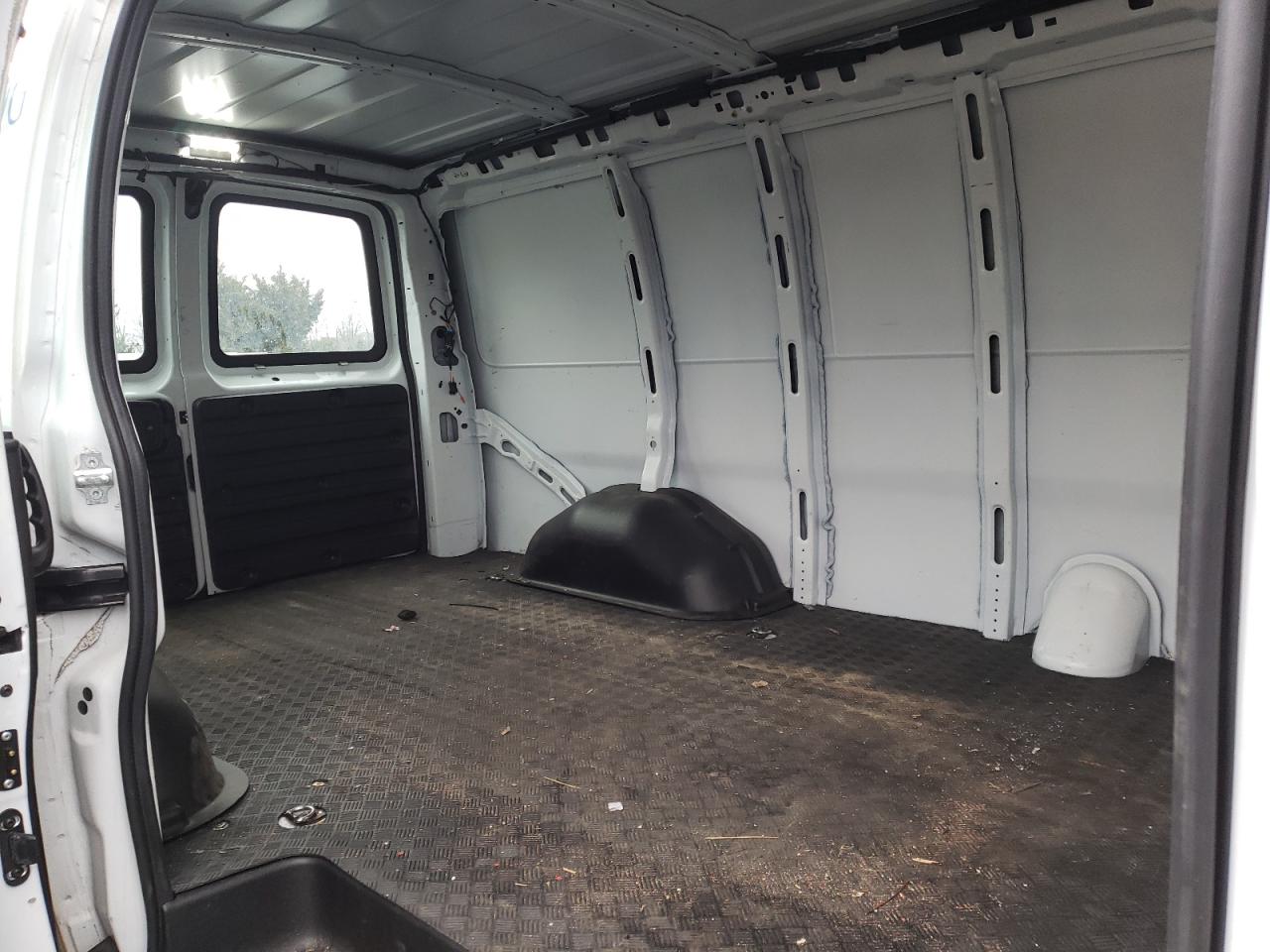 Photo 6 from auction – 2019 CHEVROLET EXPRESS G2 with VIN 1GCWGAFG0K1364271