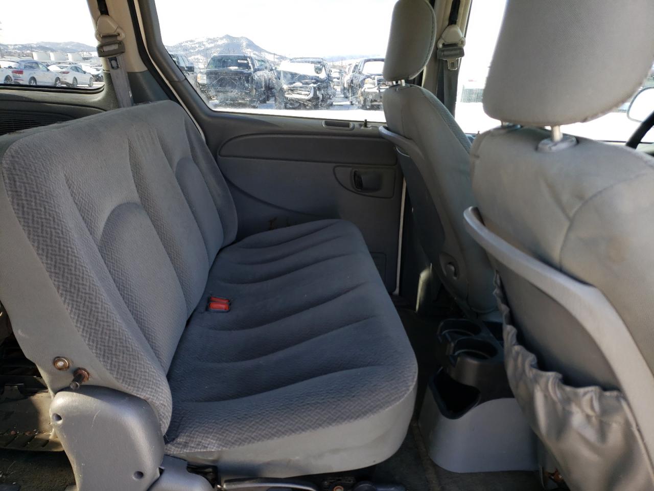 Photo 6 from auction – 2005 CHRYSLER TOWN & COU with VIN 1C4GP45R65B198670