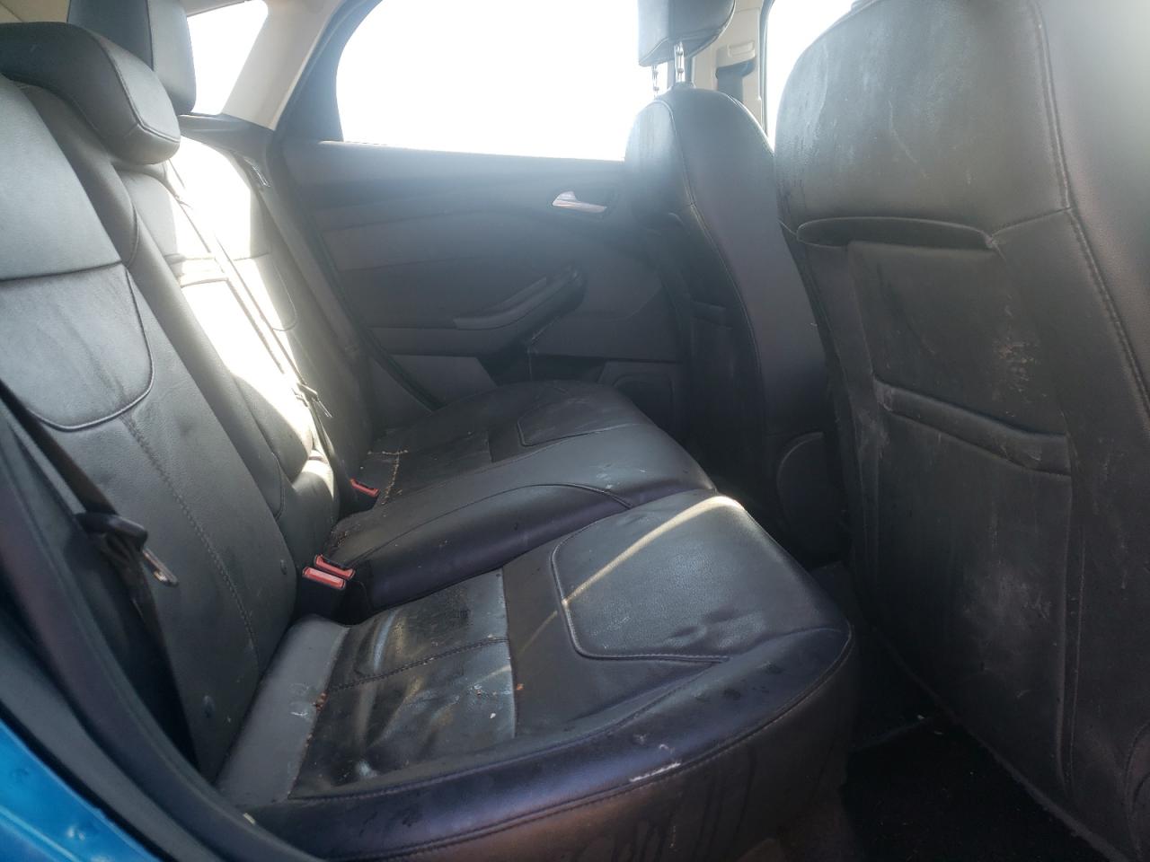 Photo 6 from auction – 2015 FORD FOCUS SE with VIN 1FADP3K23FL361345