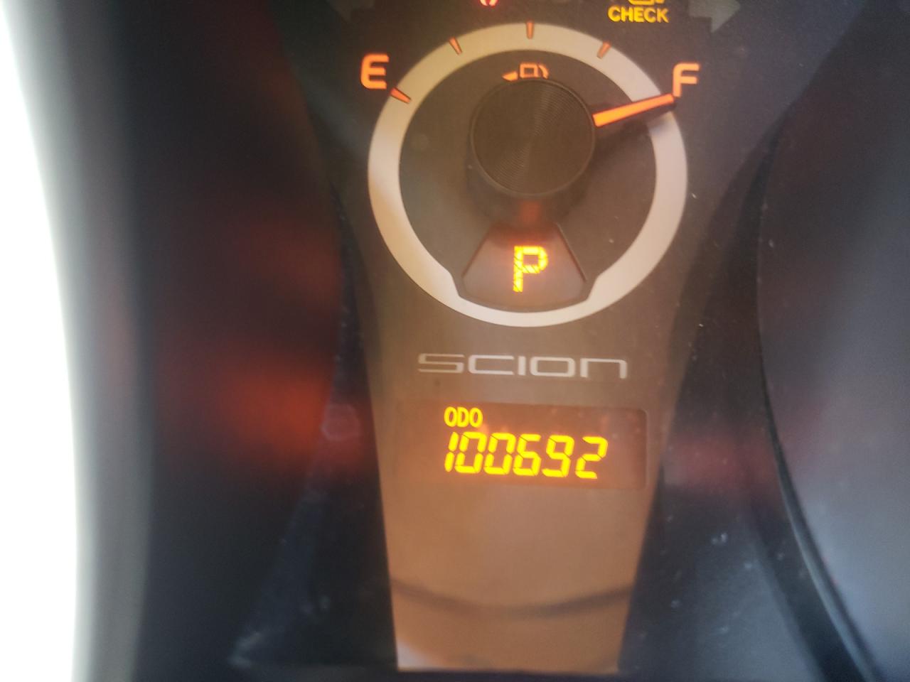 Photo 8 from auction – 2015 TOYOTA SCION TC with VIN JTKJF5C77F3089378