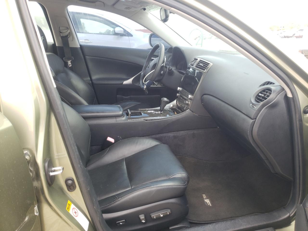 Photo 5 from auction – 2006 LEXUS IS 350 with VIN JTHBE262X65001391