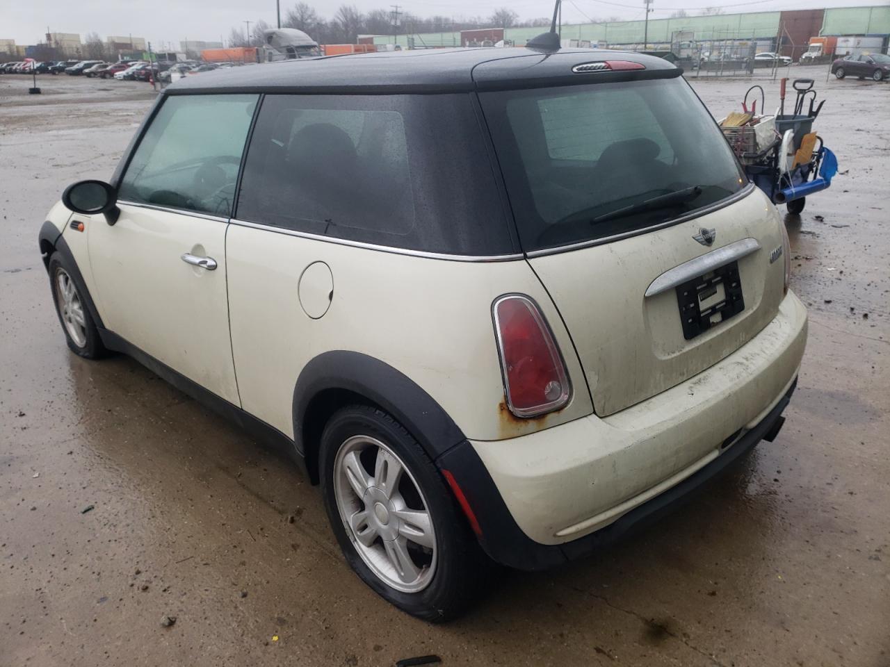 Photo 3 from auction – 2006 MINI COOPER with VIN WMWRC33536TK67841